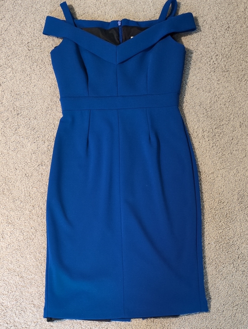 One-Shoulder Royal Blue Sheath Dress with Structured Neckline